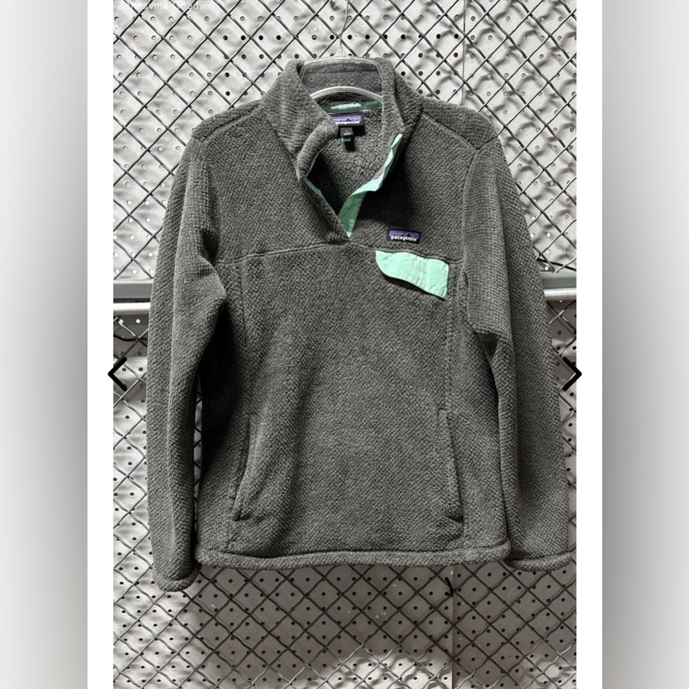 Patagonia Gray and Mint Womens Retool Snap T Pullover Fleece